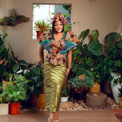 Stylish Ensemble Coordination by Amoasi Official