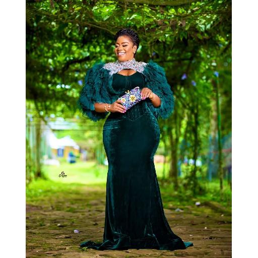 Enchanted in Emerald: Dark Green Ensembles by Amoasi Official