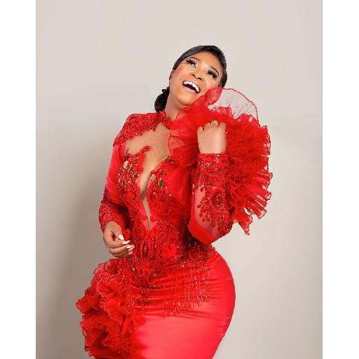Sizzling Scarlet Chic: Dressed in Ravishing Red