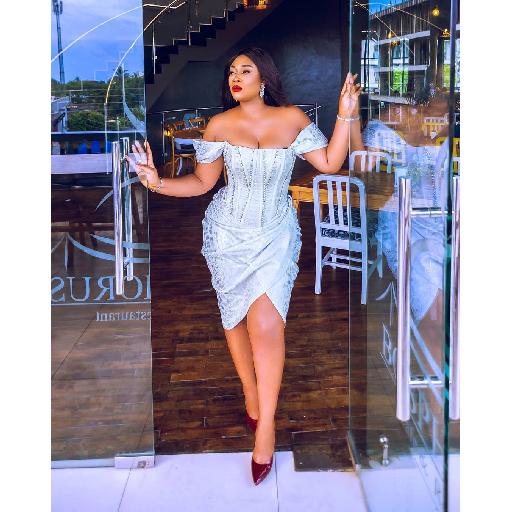 Regal Elegance: Graceful Strides by Amoasi Official