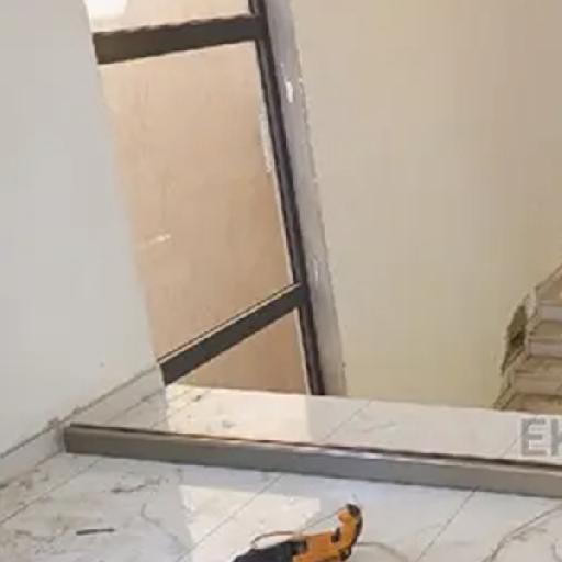 Classic - Glass Balustrade Staircase