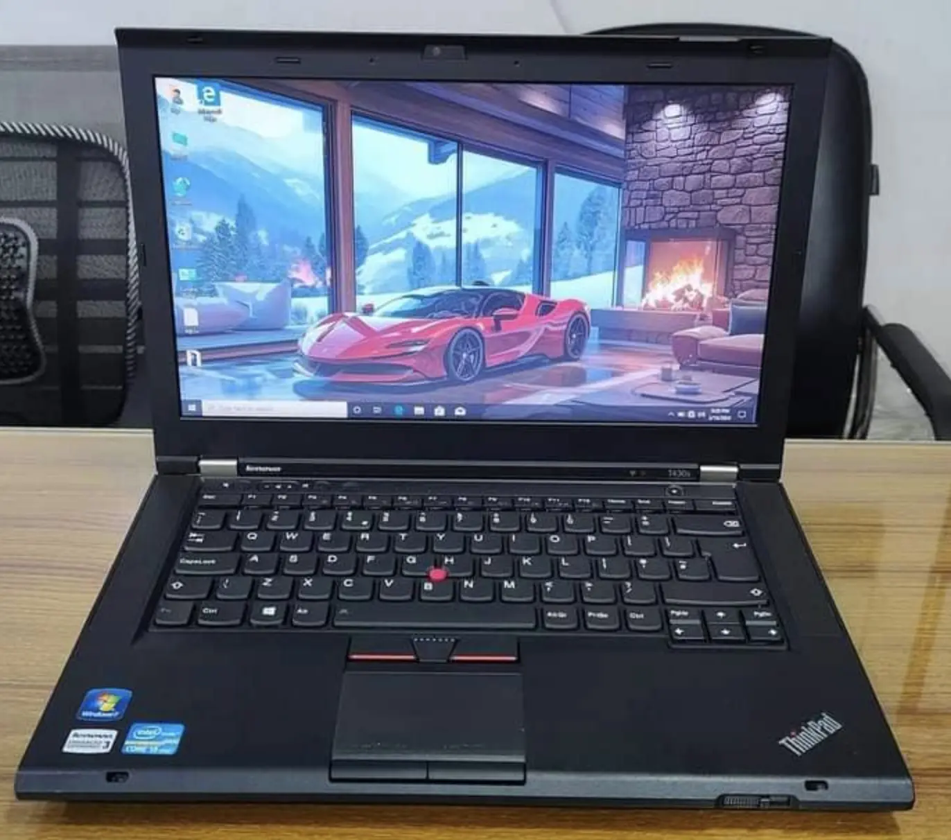 Refurbished Lenovo ThinkPad T430s Laptop (Core i7, 8GB RAM, 500GB HDD)