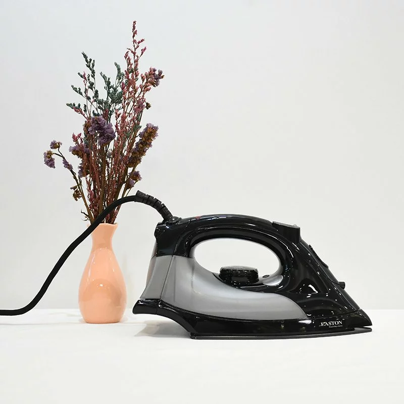 2000W Professional Steam Iron with Auto Shut-Off & Ceramic Soleplate