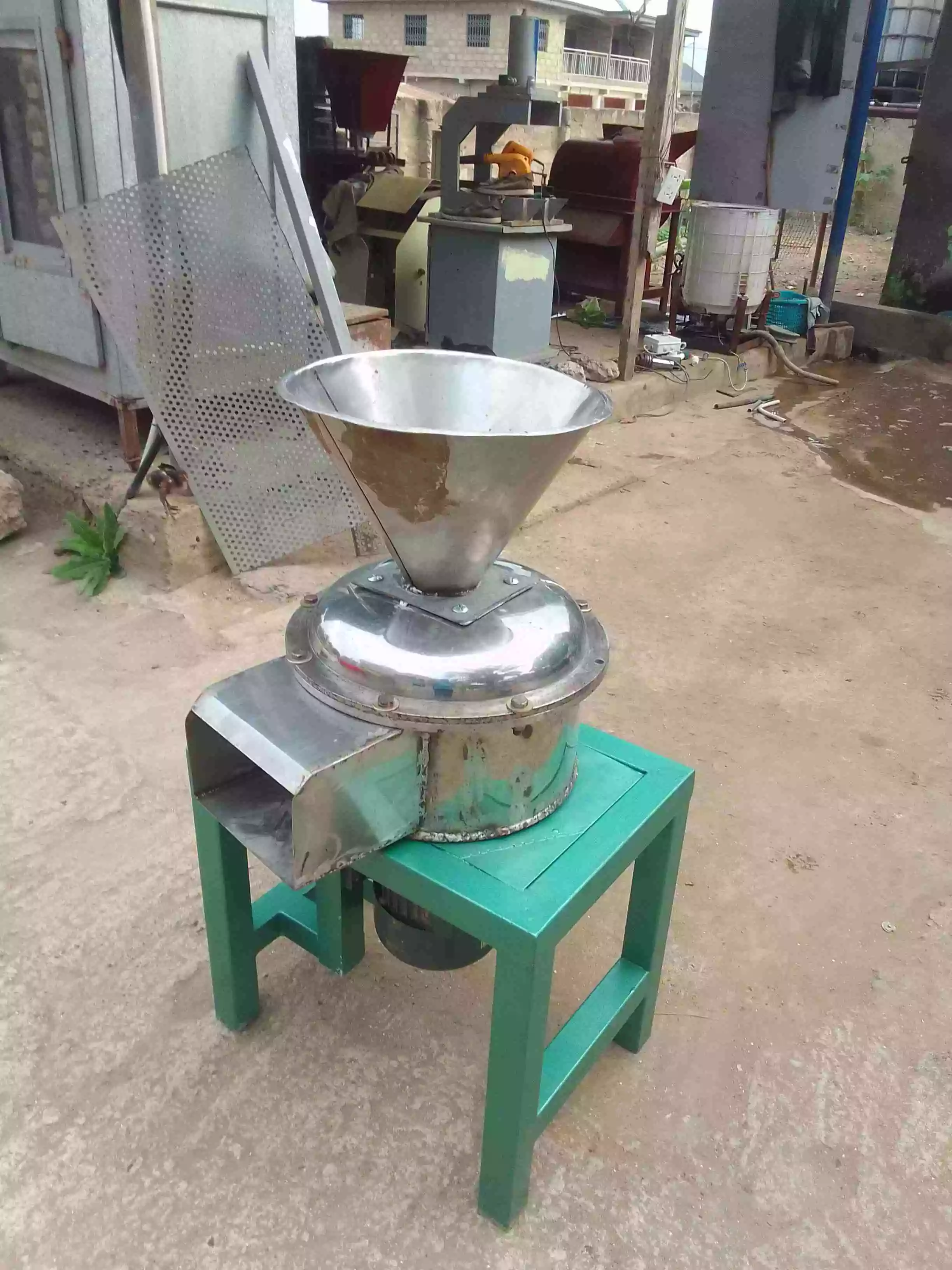 Vertical Hammer Mill for Grains and Herbs