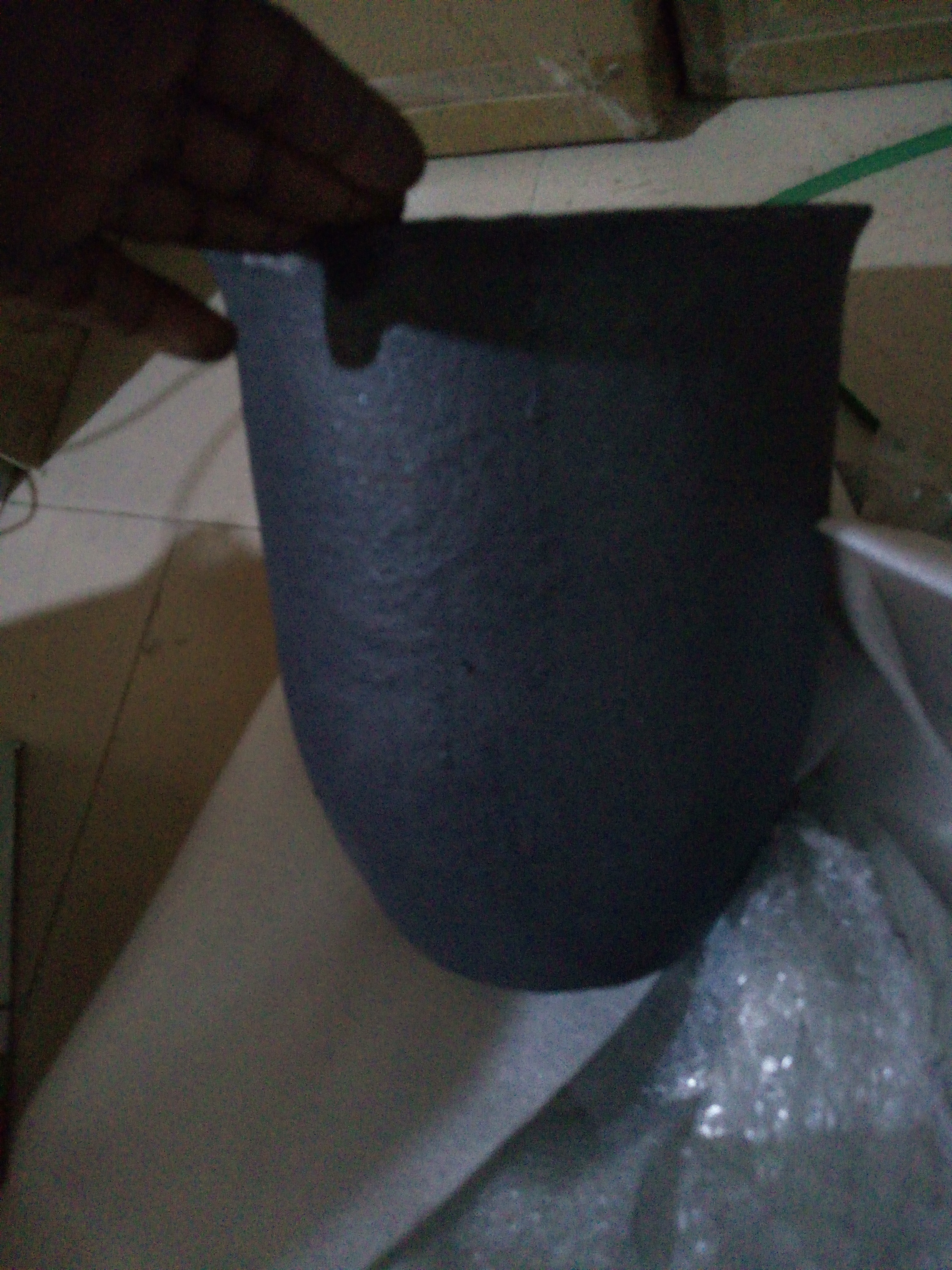 Large Silicon Carbide Crucible for Metal Casting (20cm Internal Diameter)