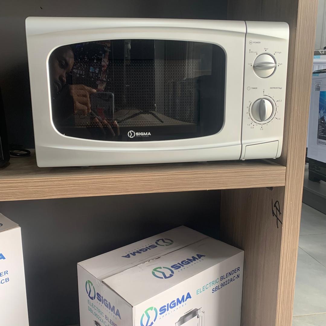 Sigma 20L Solo Microwave Oven - 1050W, Digital (Silver)