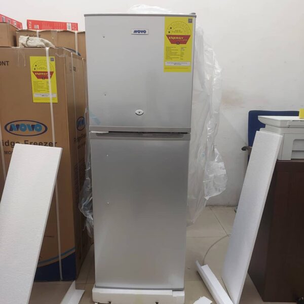 Novo 145L Top Freezer Refrigerator – Quiet Operation with Lock