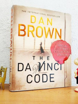 The Da Vinci Code by Dan Brown – Global Mystery Thriller for Ghanaian SHS & Adults