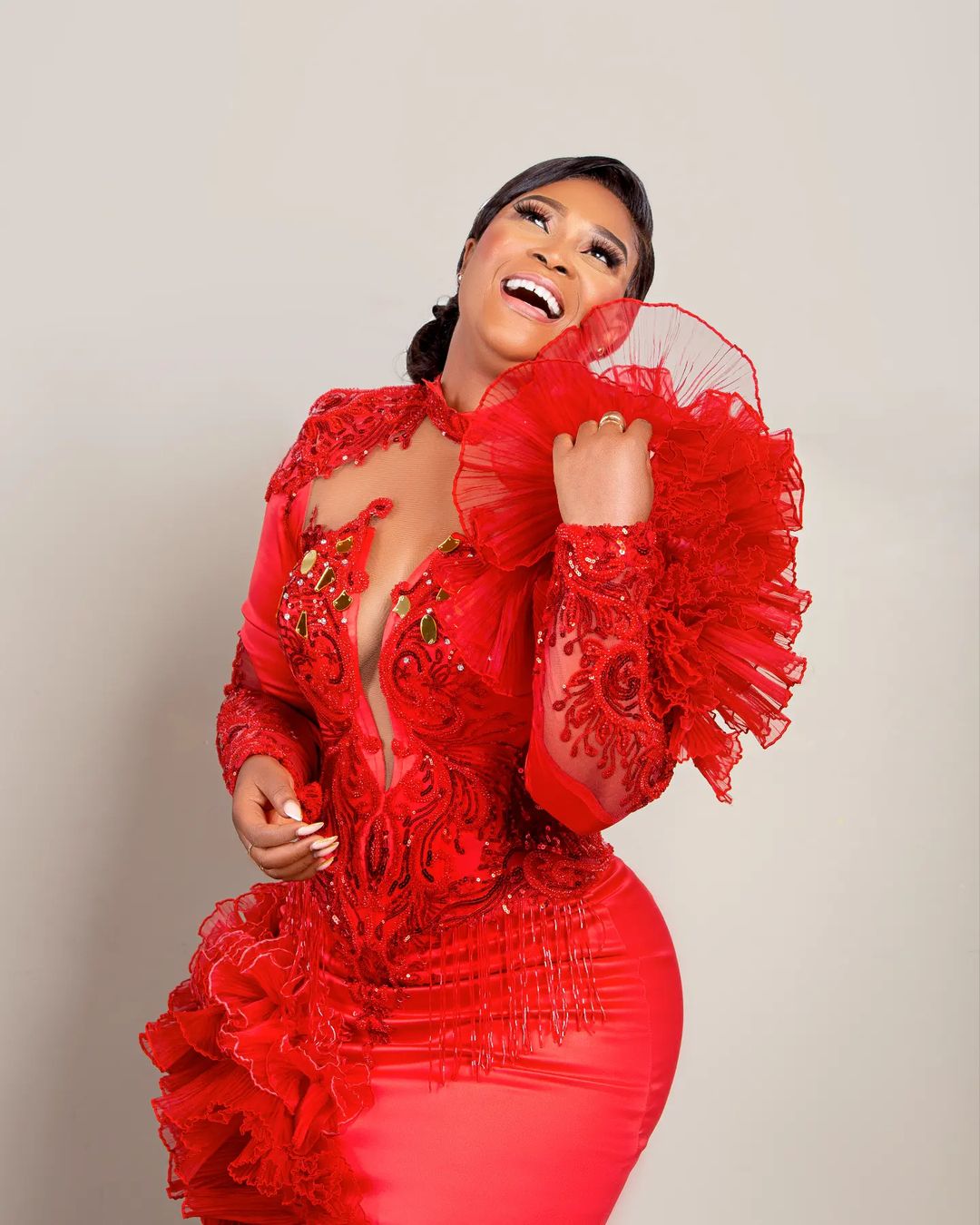 Sizzling Scarlet Chic: Dressed in Ravishing Red