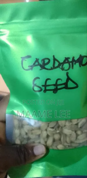 Organic Cardamom Seeds - 100g Pack, Digestive Aid & Breath Freshener