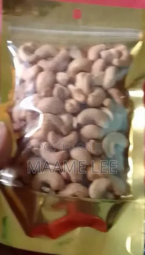 Organic Cashew Nuts - Heart-Healthy Snack for Bone & Skin Support