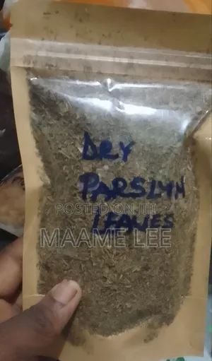 Dry Parsley Leaves - Vitamin-Packed Herb for Bone & Heart Health