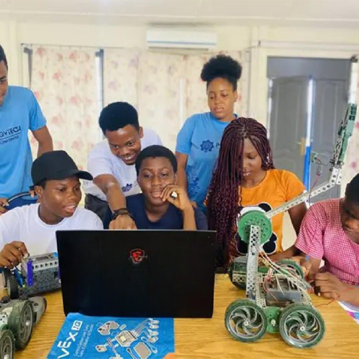 Inovtech - Coding and Robotics