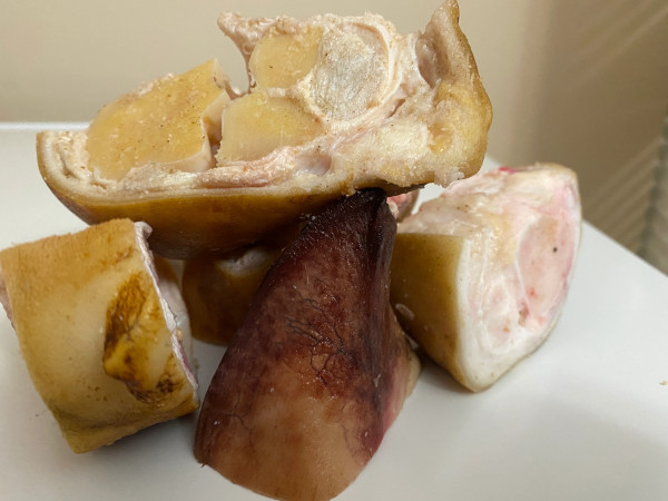Dujis – Cow Feet (Kotodwe, 1kg, Collagen-Rich & Nutritious)