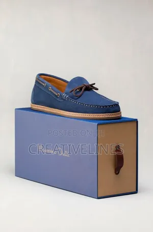 Strawboard Shoe Boxes - Durable & Recyclable Packaging