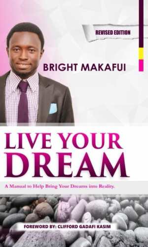 Live Your Dream: A Manual to Help bring Your Dreams into Reality - Vision Board & SMART Goal System