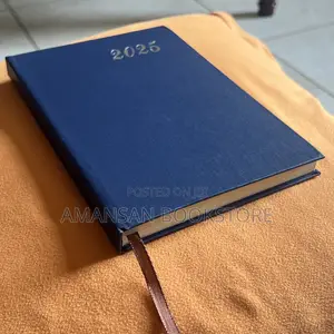 2025 Hardback Diary - Medium-Sized Yearly Planner