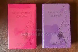 Women's Devotional and Study Bible Good News Translation | Devotional Resources and Life Applications for Today's Woman