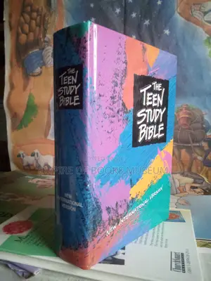 Zondervan The Teen Study Bible NIV: Helping Teens Walk with God