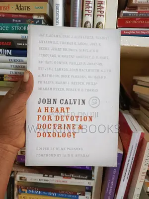 Up Close and Dangerous by Linda Howard