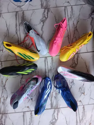 Football Boots – Professional Match Football – Anti-Slip 32-Panel Design