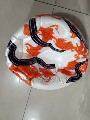 Metre Football – Professional Match Football – Anti-Slip 32-Panel Design