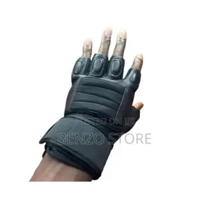 Quality Leather Hand Gloves For Gym Trainers And Riders
