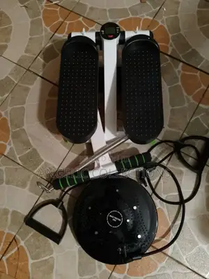 Mini Stepper – Compact Stair Climbing Cardio Stepper