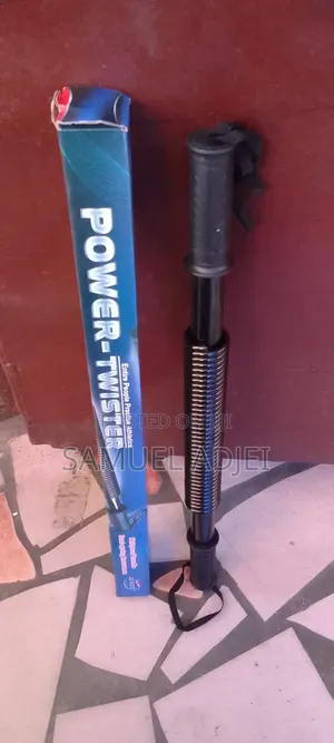 Power Twister – Adjustable Steel Power Twister Bar Chest Expander