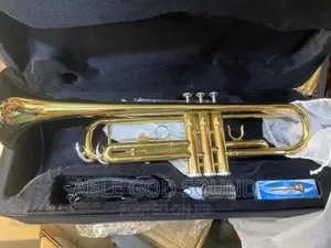 Yamaha Gold Trumpet – Professional Brass Trumpet – Gold & Silver Plate Finish