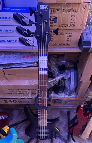 Black Ibanez Soundgear (Sdgr) 5-string Bass Guitar