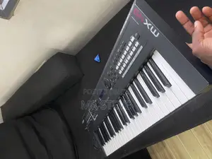 Yamaha Mx49 (Motif) – Professional Electronic Keyboard & Digital Piano