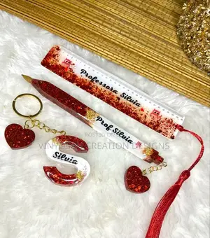 Custom Resin Pen with Bookmarks – Personalised Resin Pen & Matching Bookmark Set