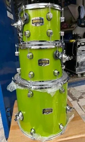 Yamaha Lemon Green 5-Piece Acoustic Drum Set with Cymbals – Birch Shells & Full Hardware Package