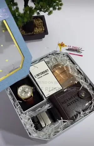 Birthday Gift Package – Personalised Surprise Gift Box for Special Occasions