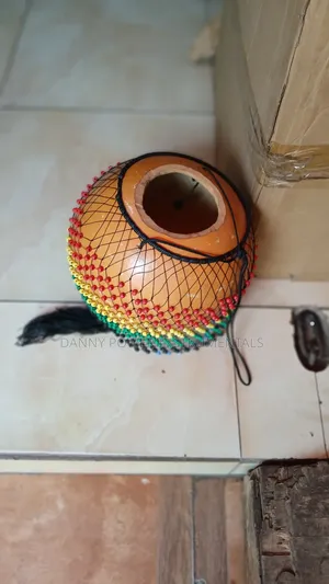 Original Traditional Maracas – All Sizes, Natural Tone Rhythm Shaker for Gospel & Percussion Ensembles