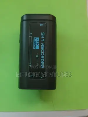 Portable Live Streaming & Recording Sound Card – Multi-Input Audio Interface for Smartphone & PC