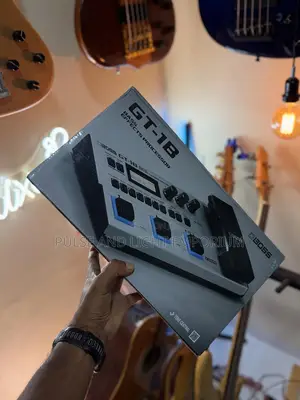 Boss GT-1B Bass Multi-Effects Processor – COSM Technology, Built-In Looper & USB Audio Interface