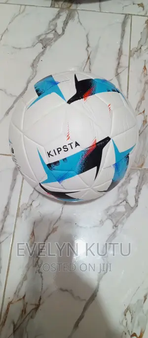 Kipsta Football – Professional Match Football – Anti-Slip 32-Panel Design