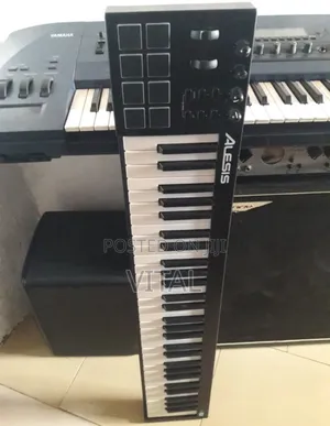 Studio Keyboard Alesis V61