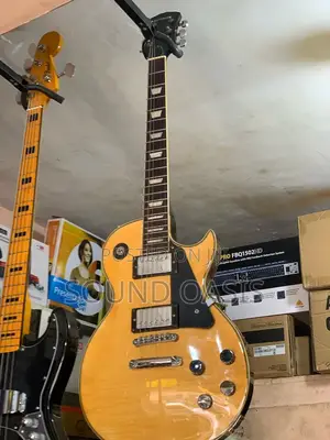 Givson Lead Guitar/ Electric Guitar and Bag