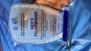 Crystal Glass Award Plaque – Optically Clear Engraved Plaque for Ceremonies & Events