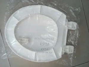 Easy-Fit Toilet Seat Cover – Universal Plastic WC Seat Cover for All Toilet Shapes