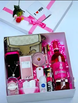 Valentine's Day Gift Package – Romantic Gift Box with Teddy Bear, Flowers & Chocolates