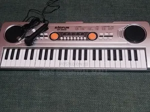 Electronic Keyboard With Mp3 and Microphone