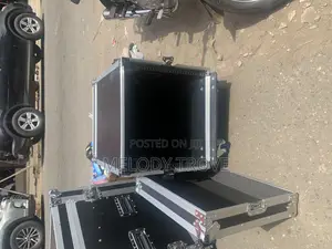 10unit Amplifier Rack | Powerful Output | Built-in EQ | Versatile Stage & Practice Use