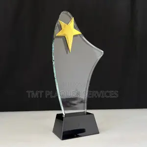 Crystal Glass Award Plaque – Optically Clear Engraved Plaque for Ceremonies & Events