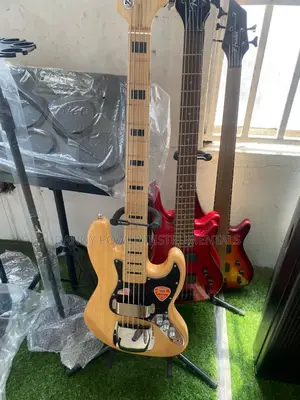 Original Five(5) Strings Fender Bass Guitar