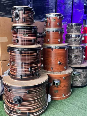 TAMA 5-Piece Acoustic Drum Set – Complete Kit with Cymbals, Hardware & Drum Throne