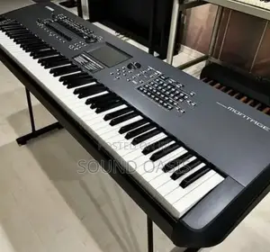 Yamaha Montage8 88-Key Synthesizer Workstation, Black